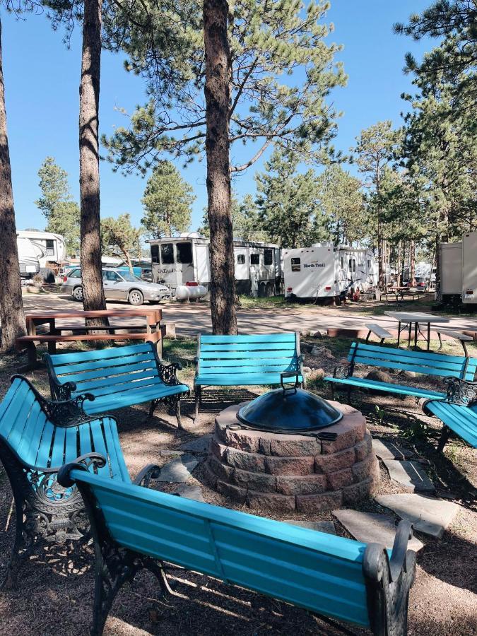 Cozy Cabin Suite Bed And Breakfast ウッドランド・パーク エクステリア 写真