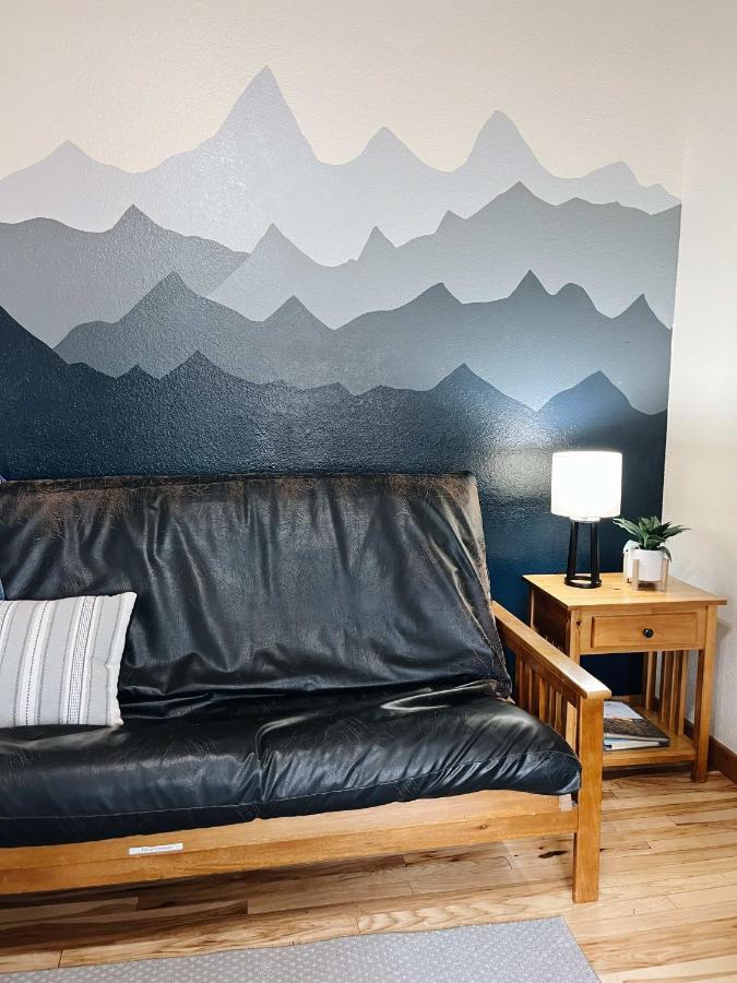 Cozy Cabin Suite Bed And Breakfast ウッドランド・パーク エクステリア 写真